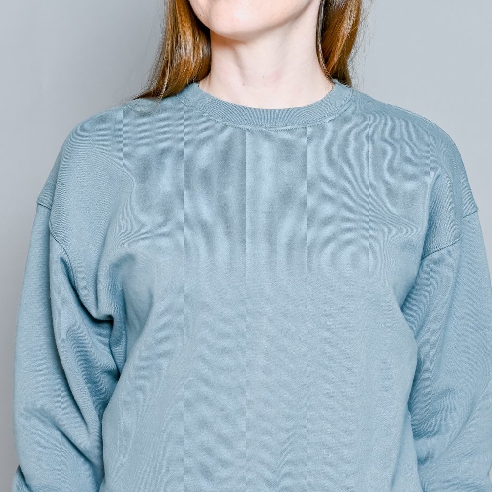 GIRLFRIEND COLLECTIVE 50/50 Classic Sweatshirt in Lagoon Blue - Picture 2 of 6